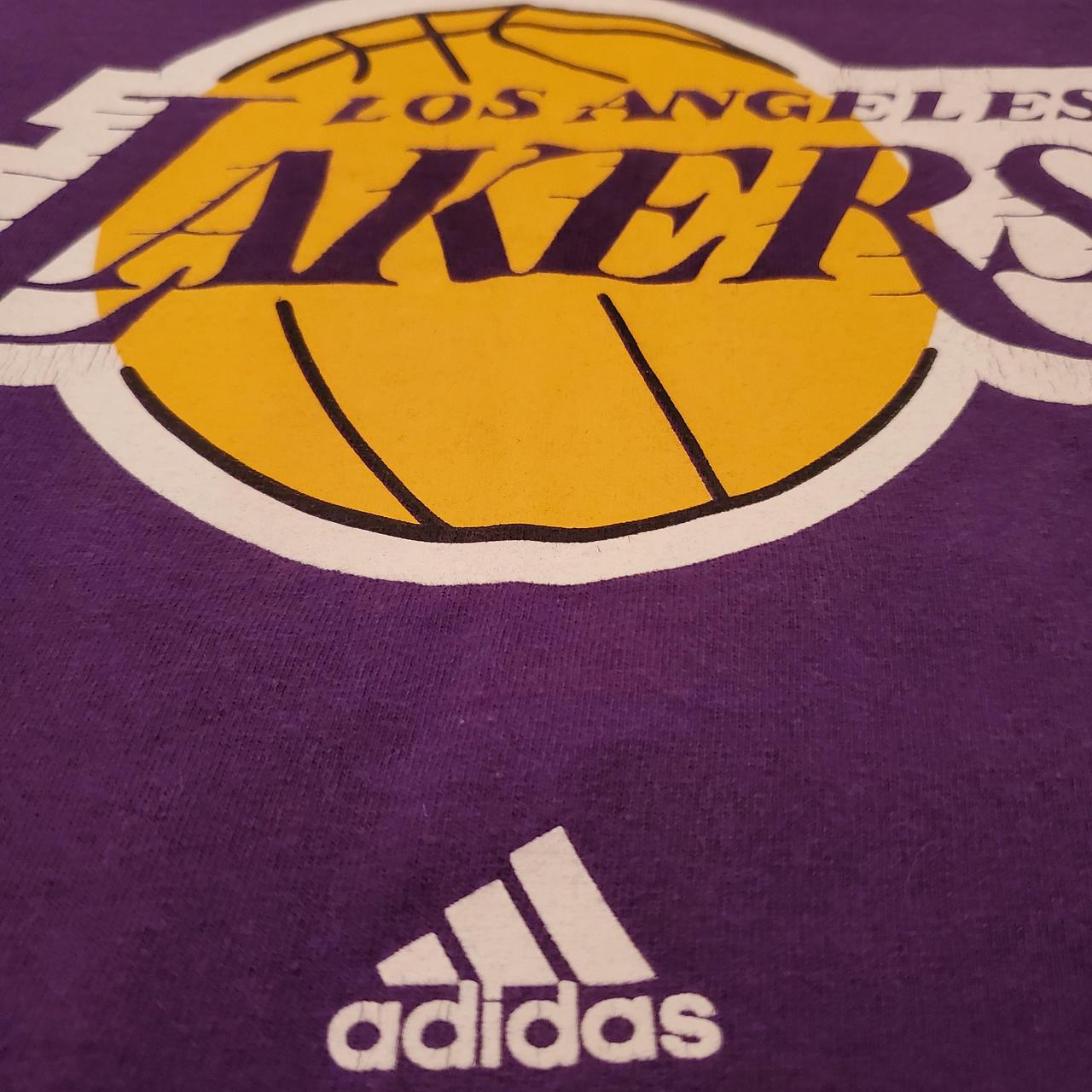 Adidas Los Angeles Lakers logo t-shirt Size M Pit - Depop