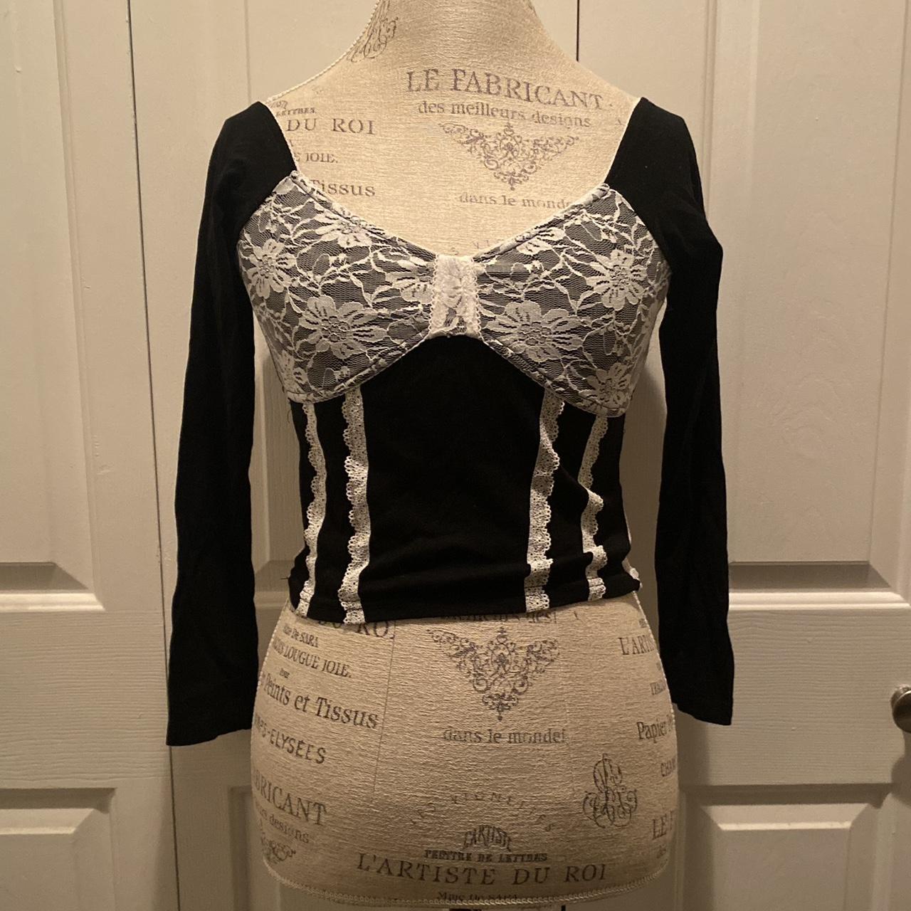 Cute Black Lace Crop Top 💕 -has no brand -would best... - Depop