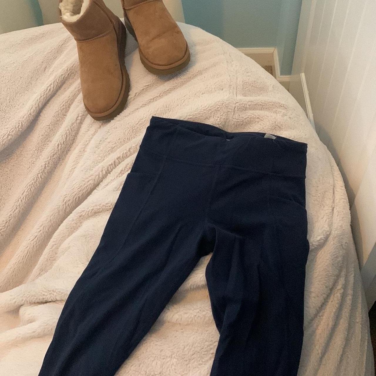 ATHLETA navy blue leggings. Super cute and stretchy - Depop