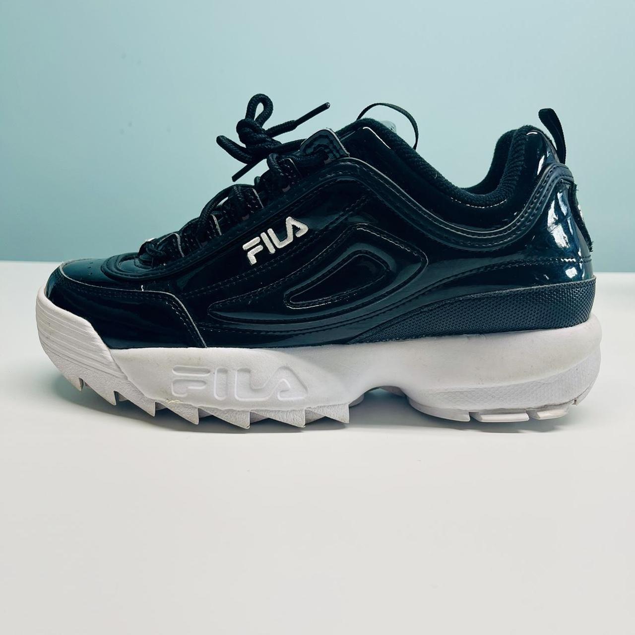 Fila Women's Black and White Trainers | Depop