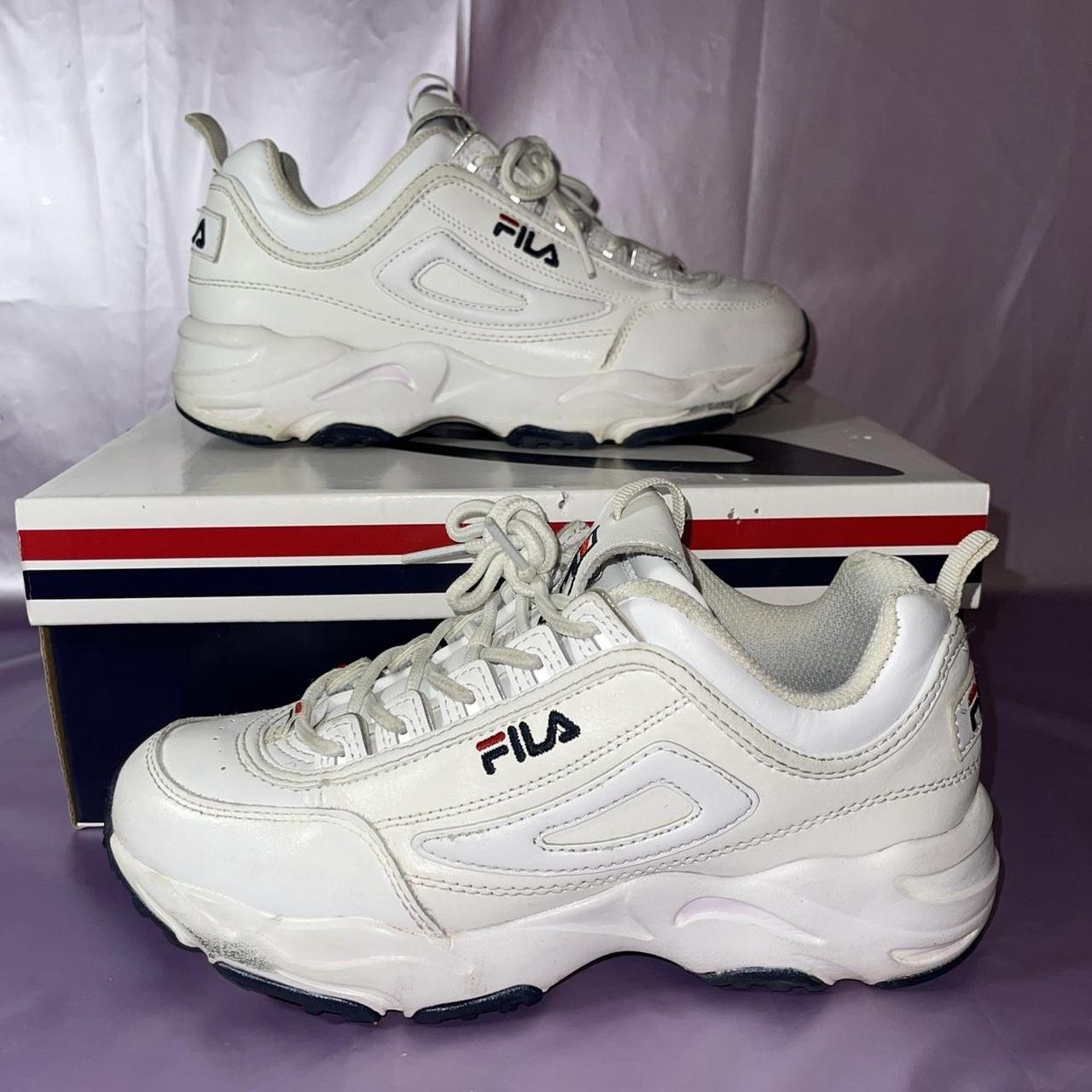 Fila white trainers size 5 best sale