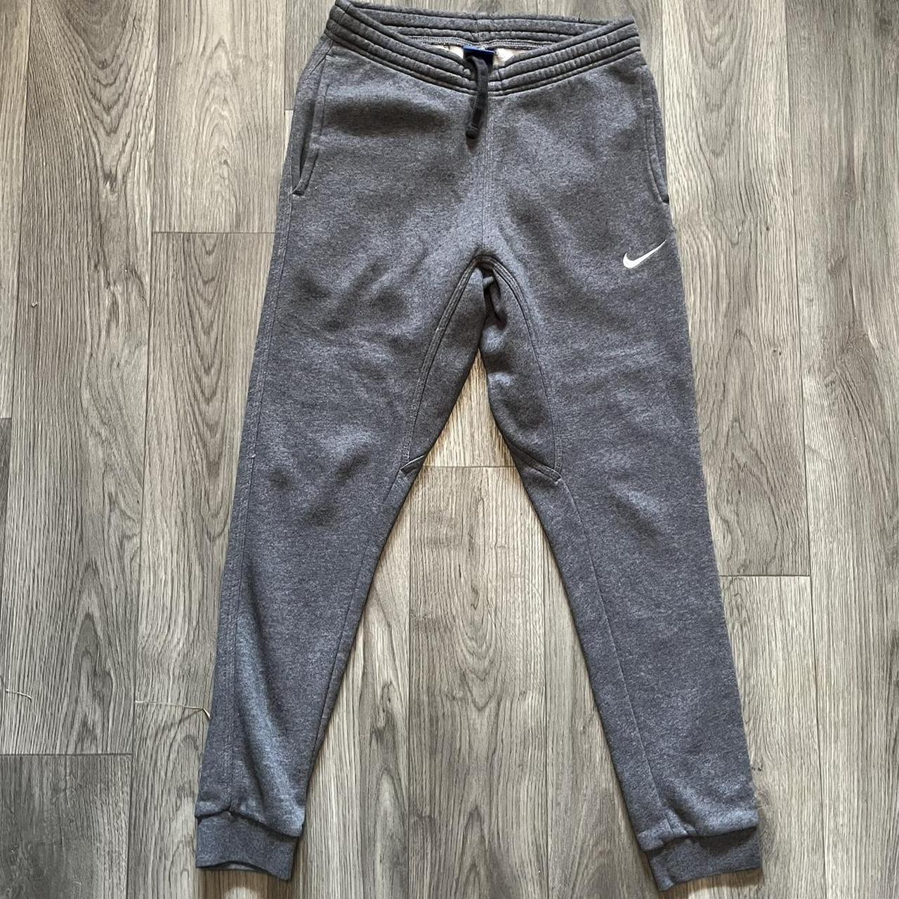 mens dark grey nike joggers