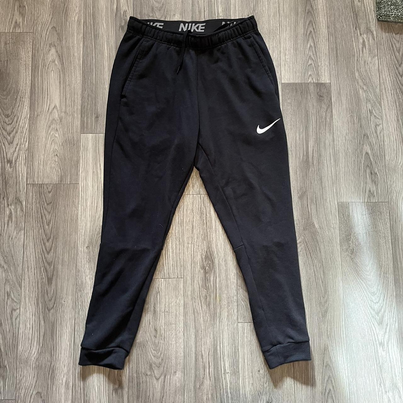 nike black cuffed joggers