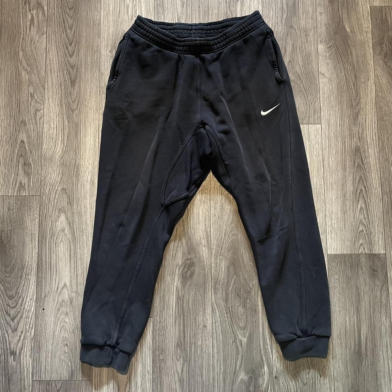 black nike jogger sweats