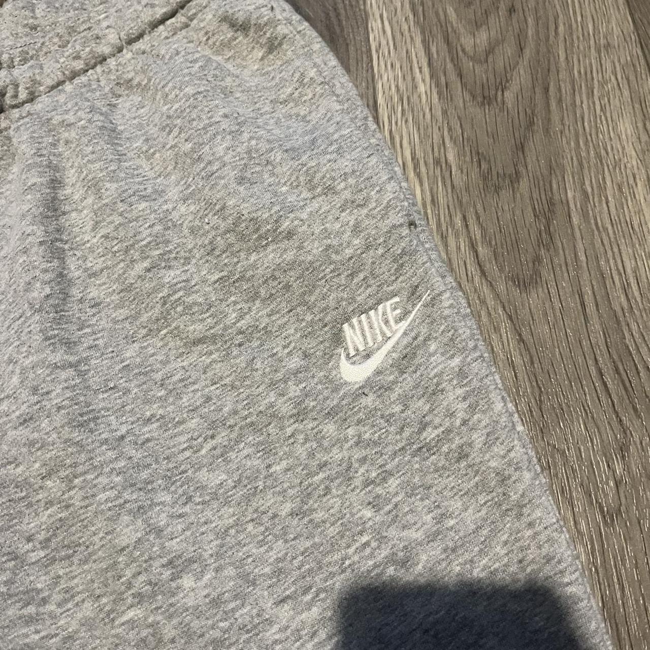 mens nike joggers gray