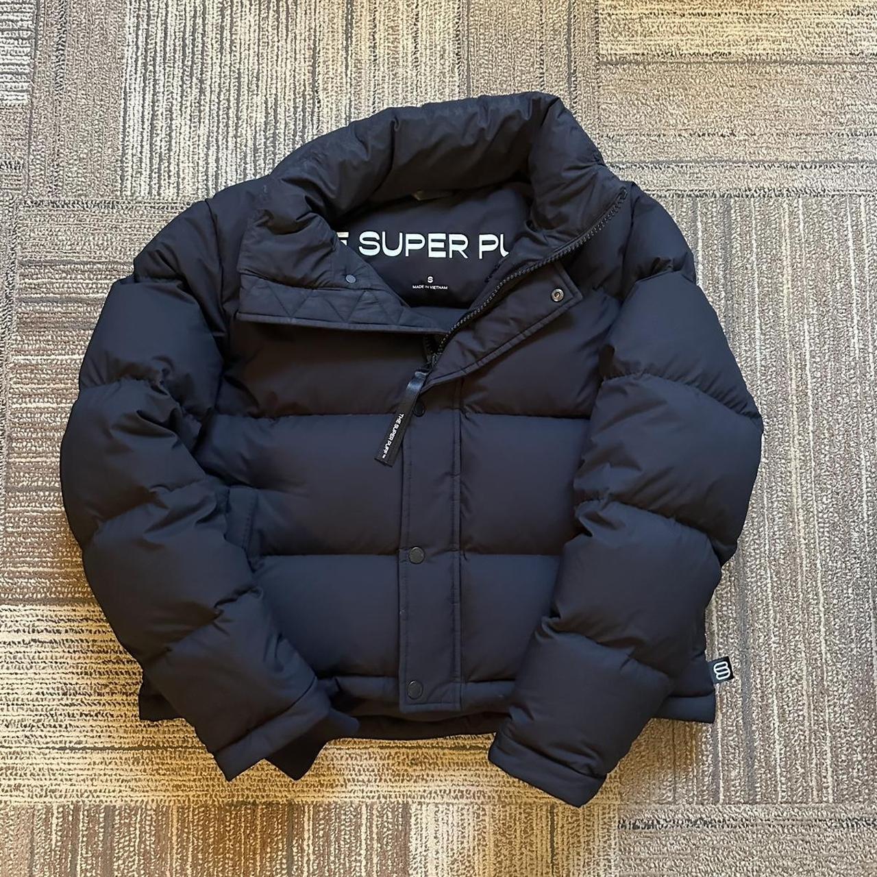 accepting offers! size small tek gear black puffer - Depop