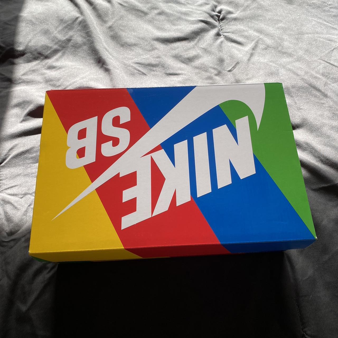 sb dunk low orange box