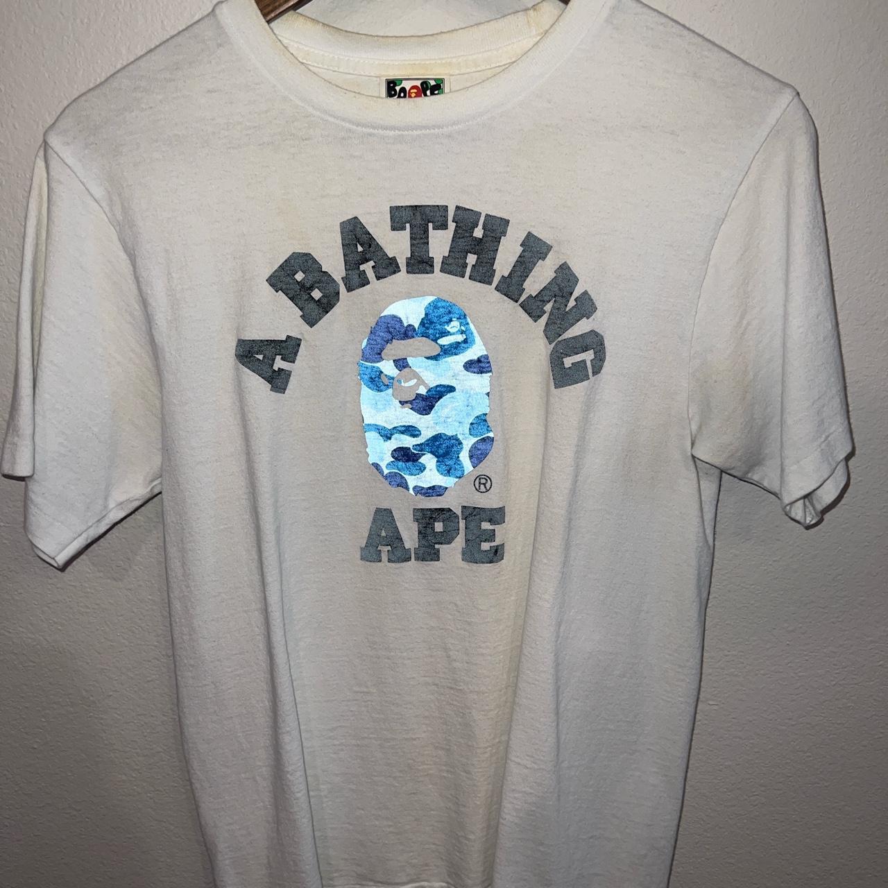 BAPE Men's T-shirt | Depop