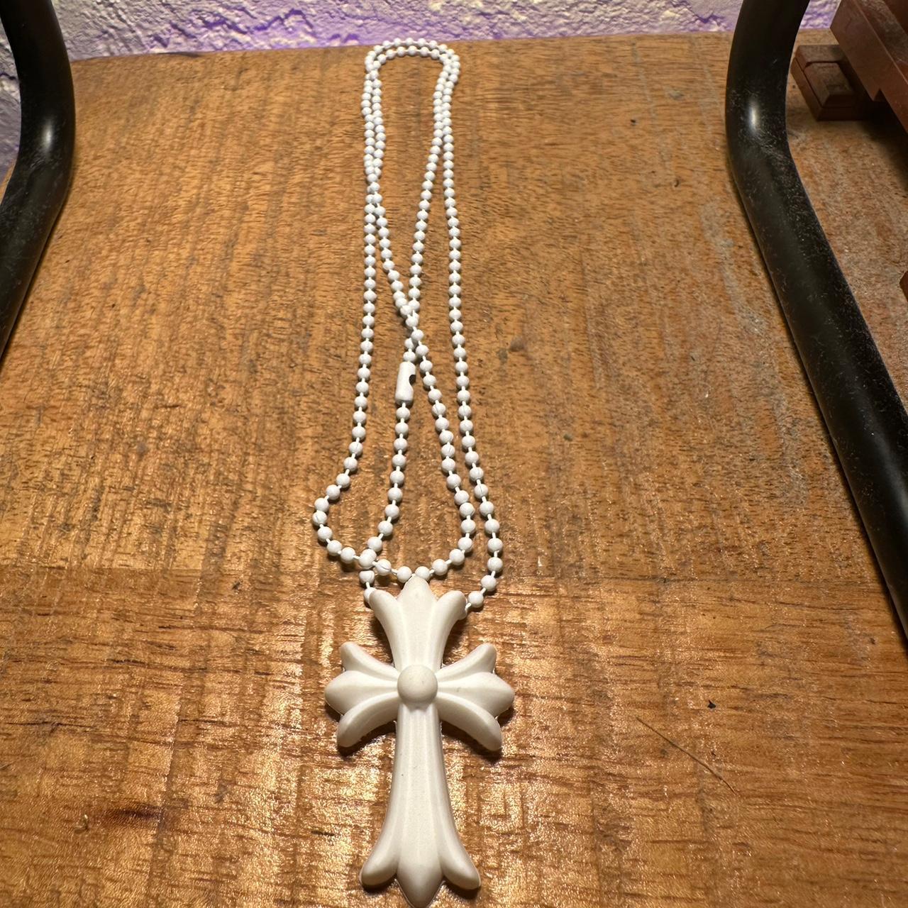 White chrome hearts silicone necklace Brand - Depop