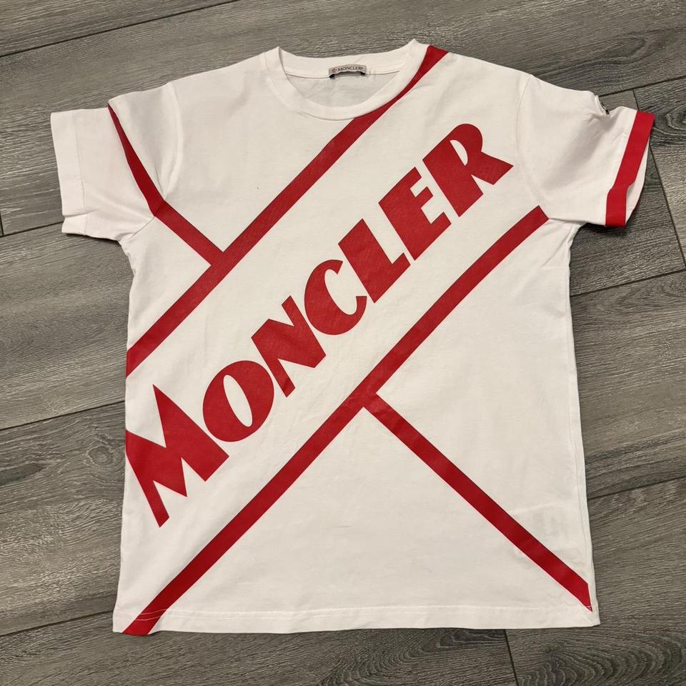 Moncler kids-size - Depop