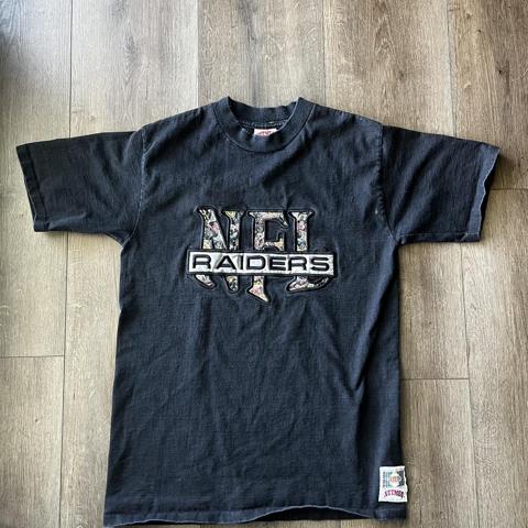 Vintage 1996 Oakland Raiders Tee Size: - Depop