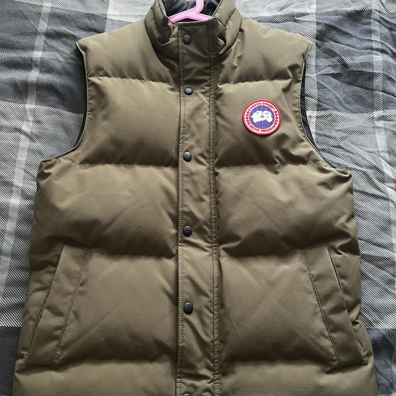 Men s Canada goose body warmer well looked after. Depop