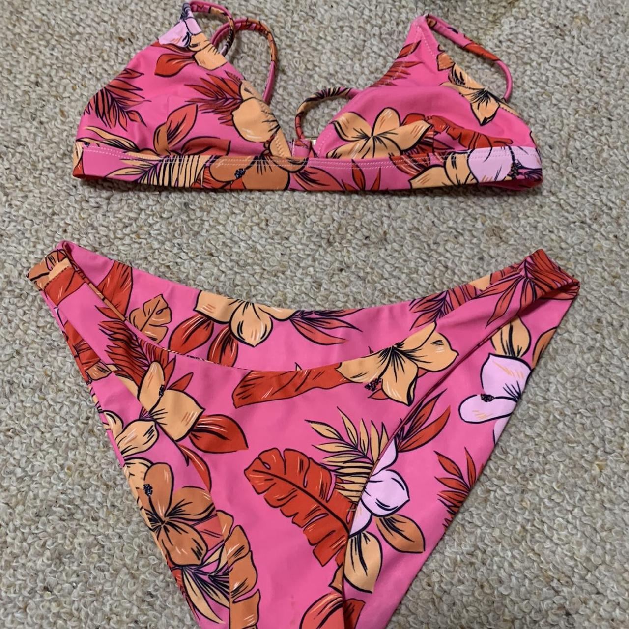 KULANI KINIS island romance hannah meloche line so... Depop