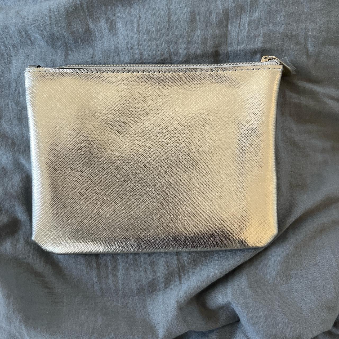 ☆彡KIKO MILANO MAKEUP POUCH ☆彡 •perfect for the... - Depop