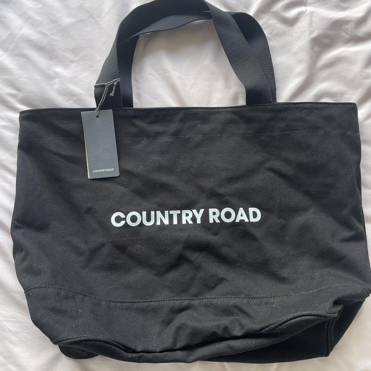 country road bag brand new with tags Depop