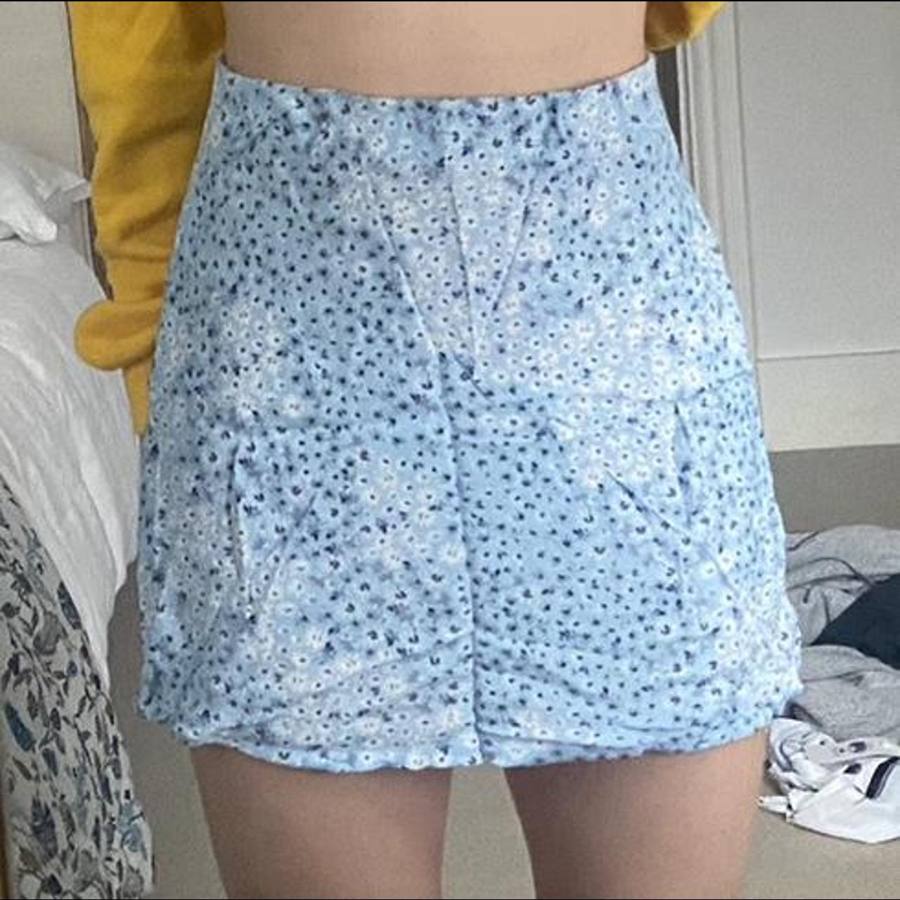 Cute cotton on floral skirt