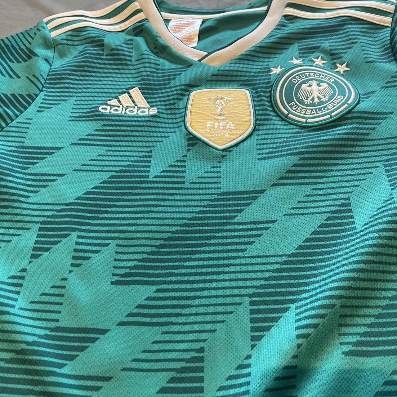 t shirt adidas superstar