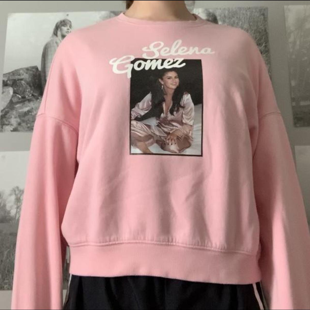 Selena gomez 2024 sweatshirt h&m