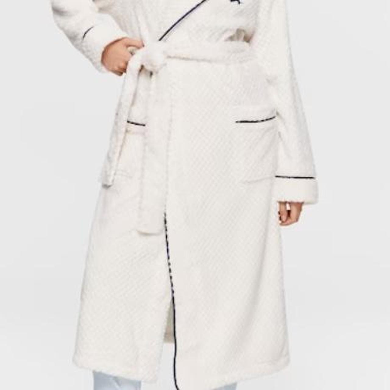 Peter Alexander Hotel Edition Jacquard Gown. Cream... Depop