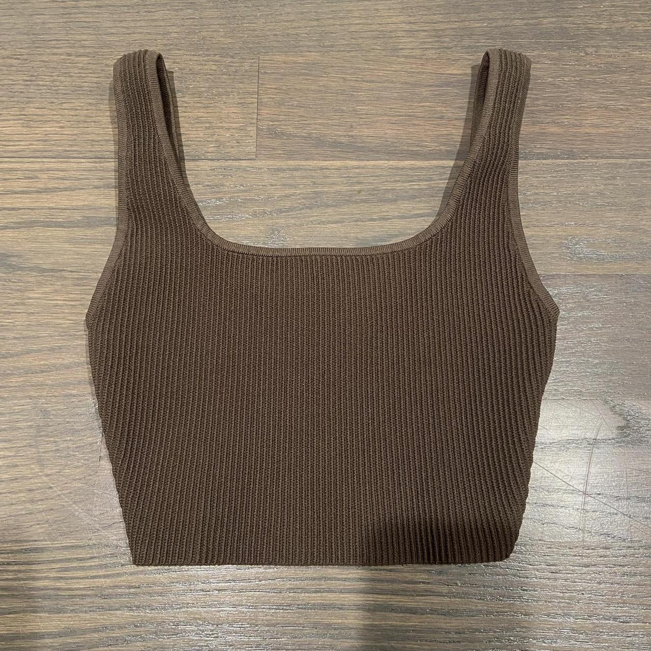 Aritzia Women's Khaki and Green Croptop Depop