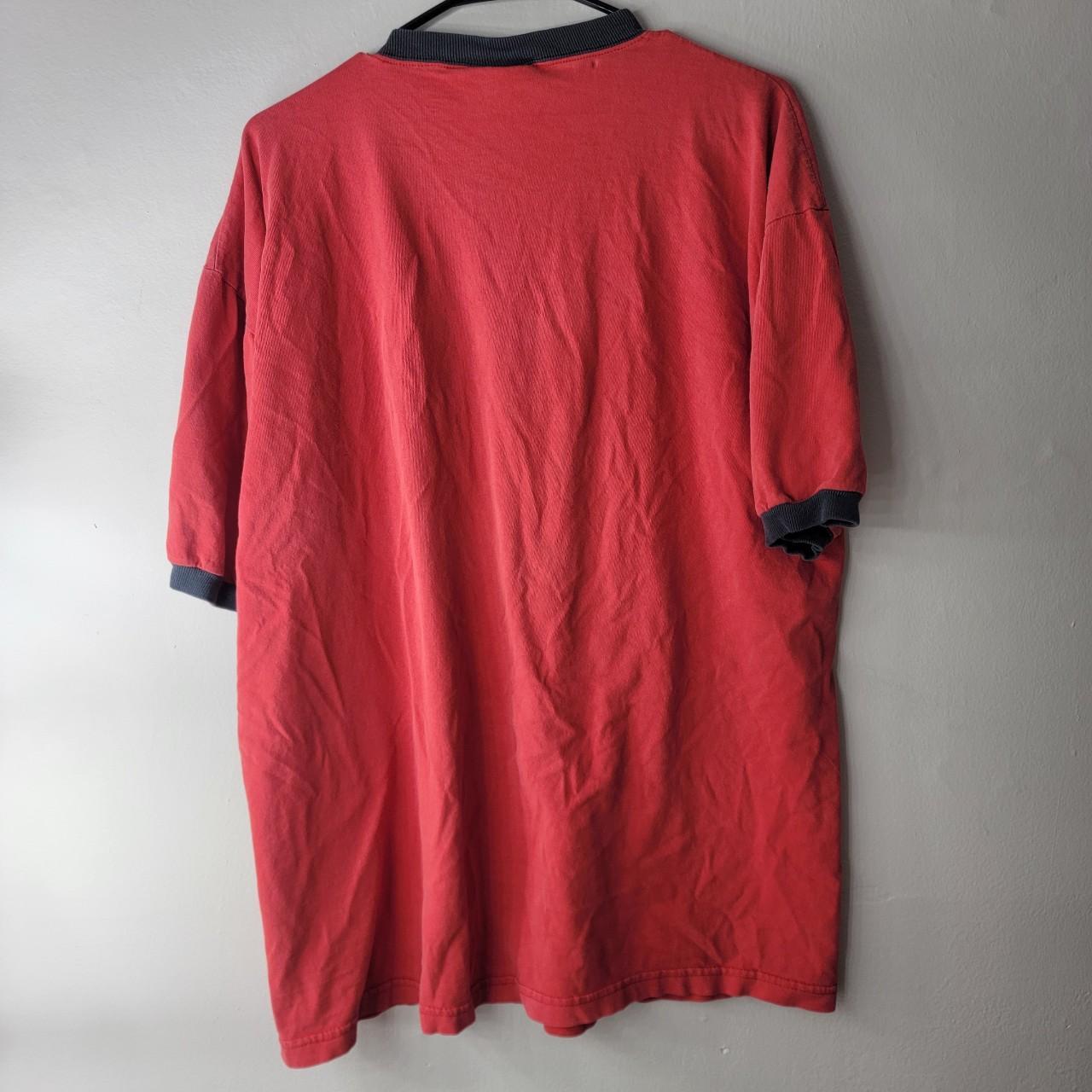 Quiksilver Men's Red and Navy T-shirt (4)
