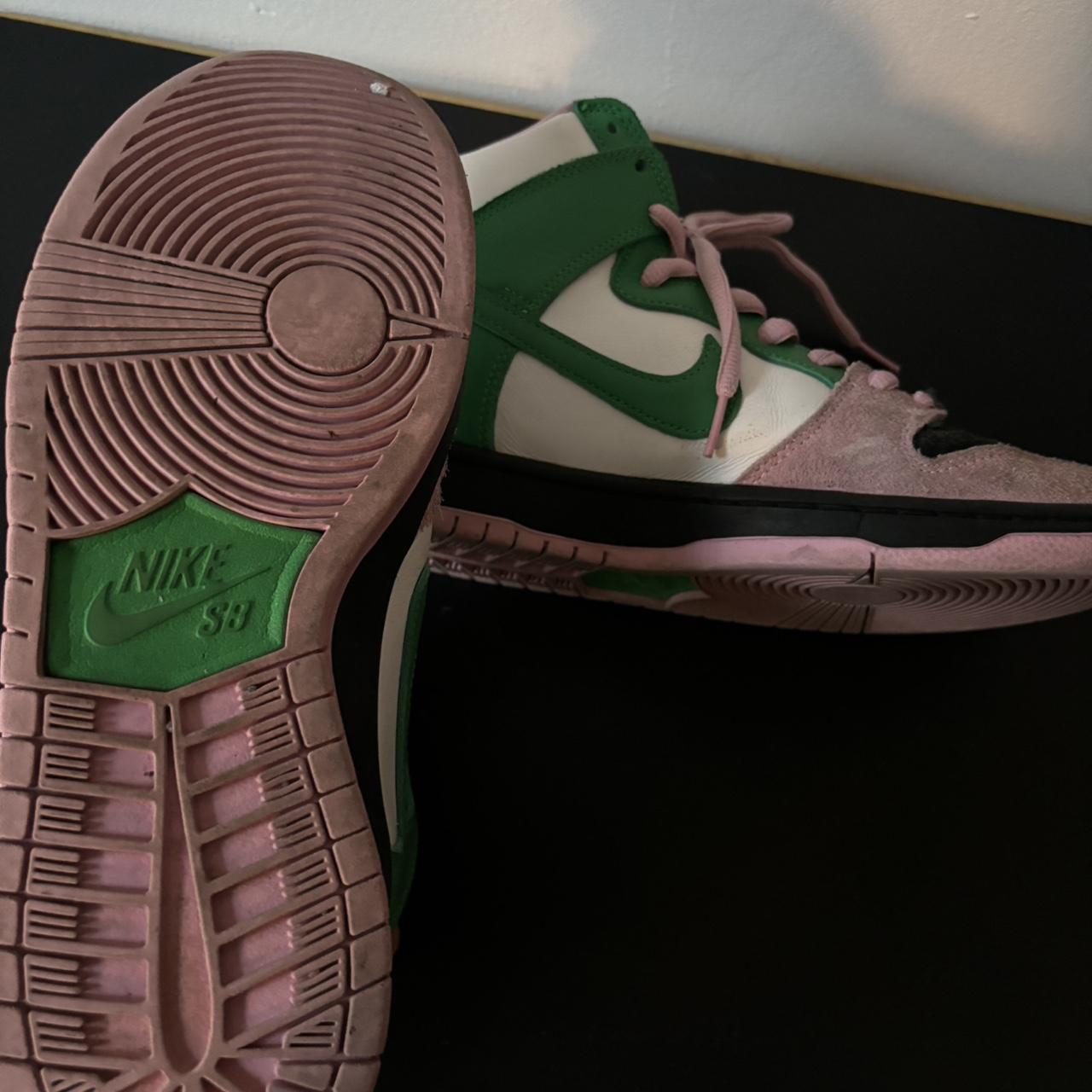 inverted celtic nike