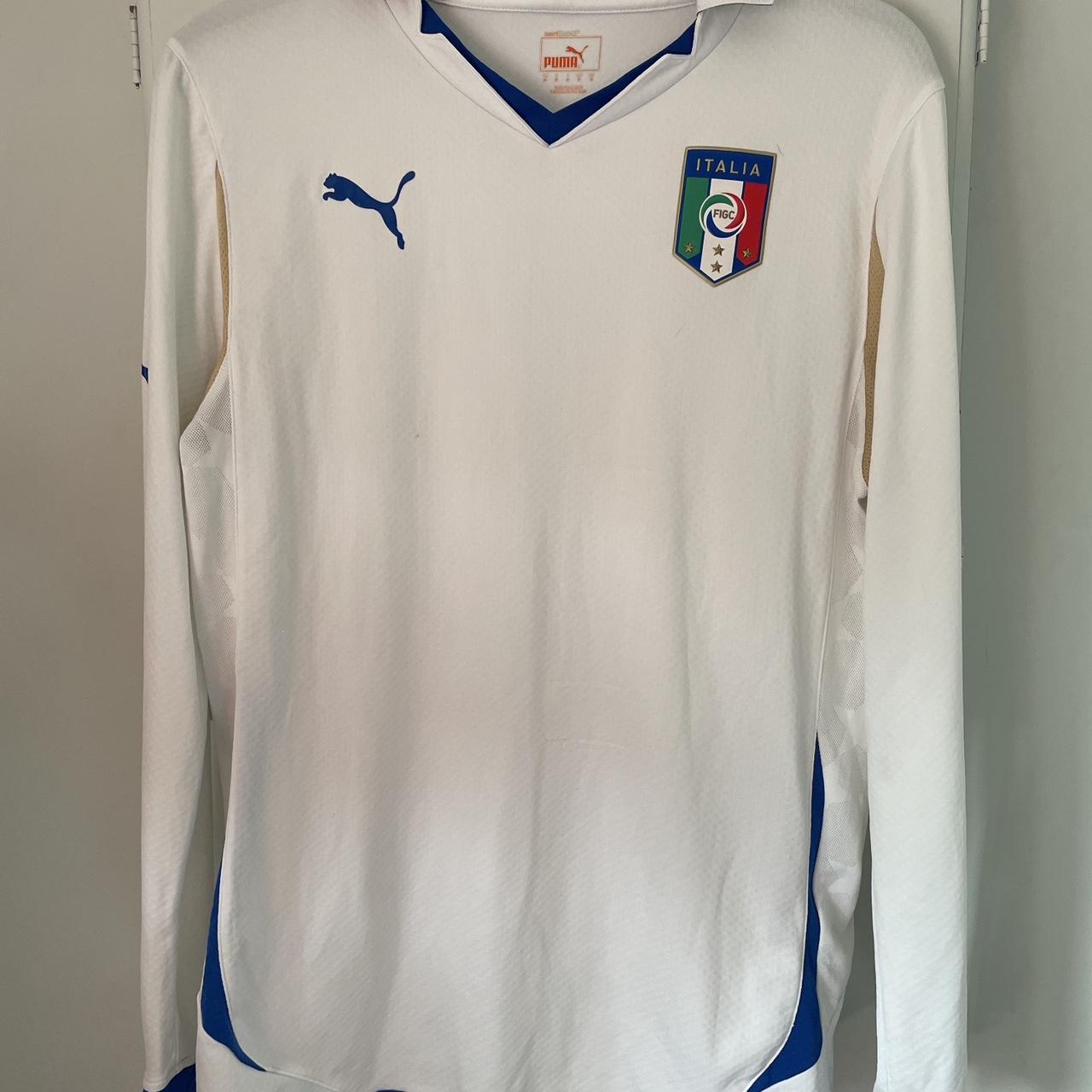 Italy 2010 Away Football Shirt Nice rare long... - Depop