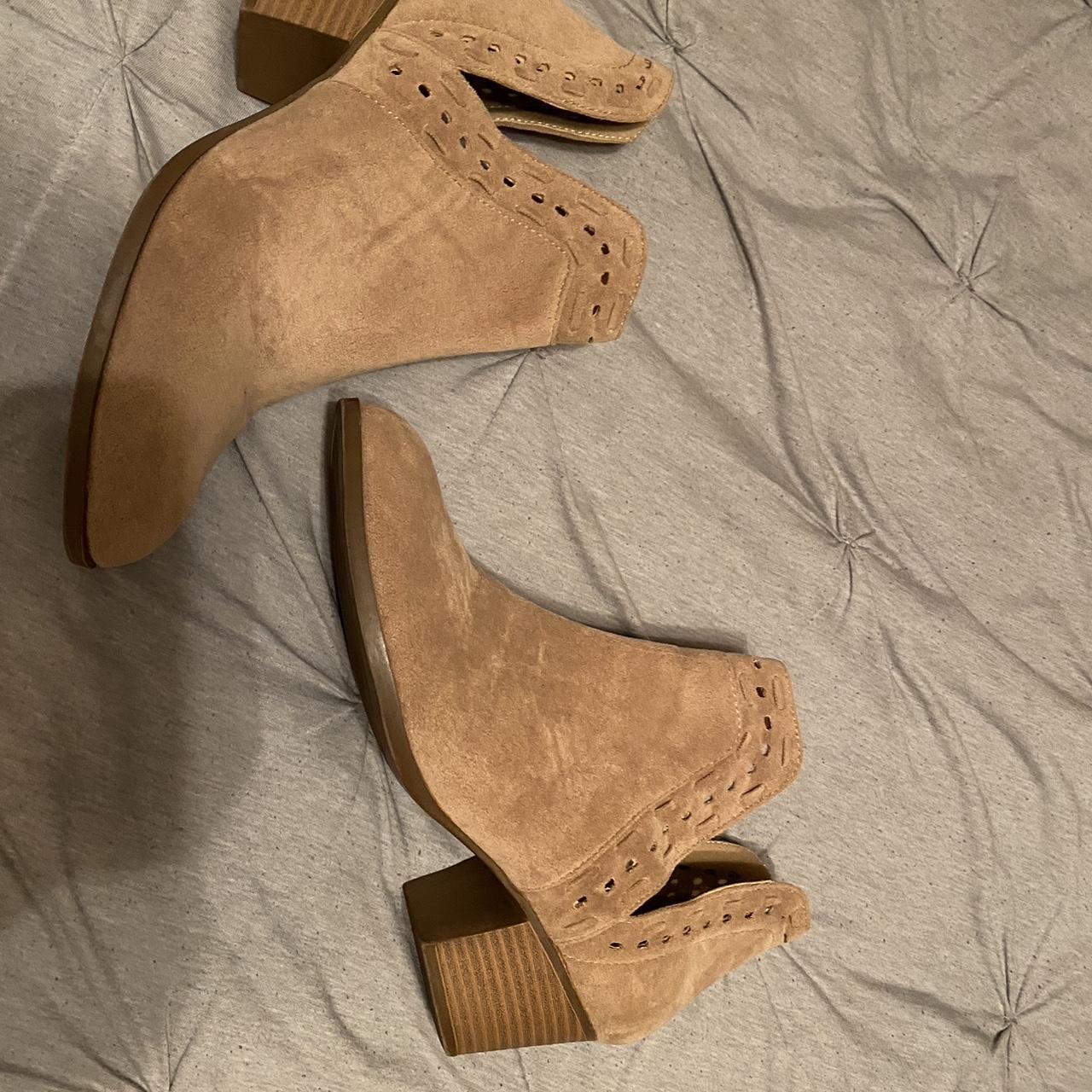 Light shop brown booties