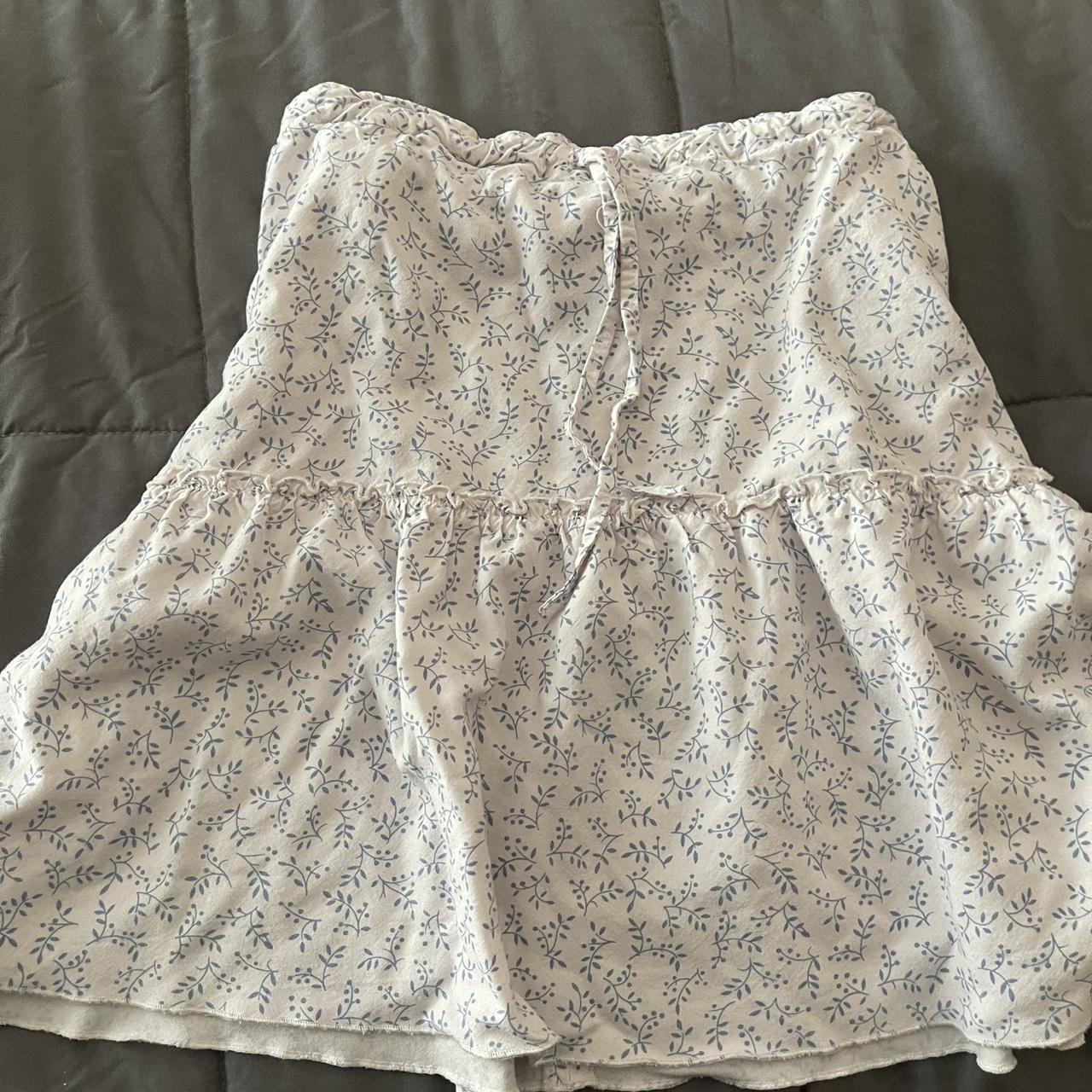 Brandy Melville Women's White Skirt Depop