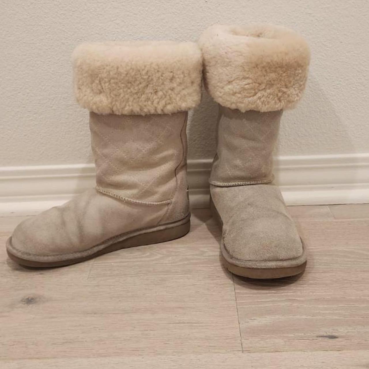 Ugg Women S Boots Depop