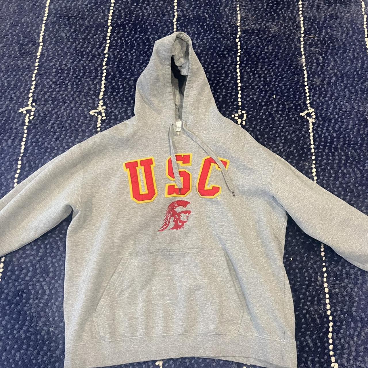 vintage usc hoodie says size 2xl fits like a large