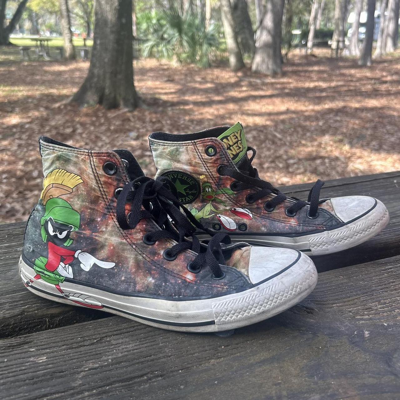 Looney tunes converse on sale marvin the martian