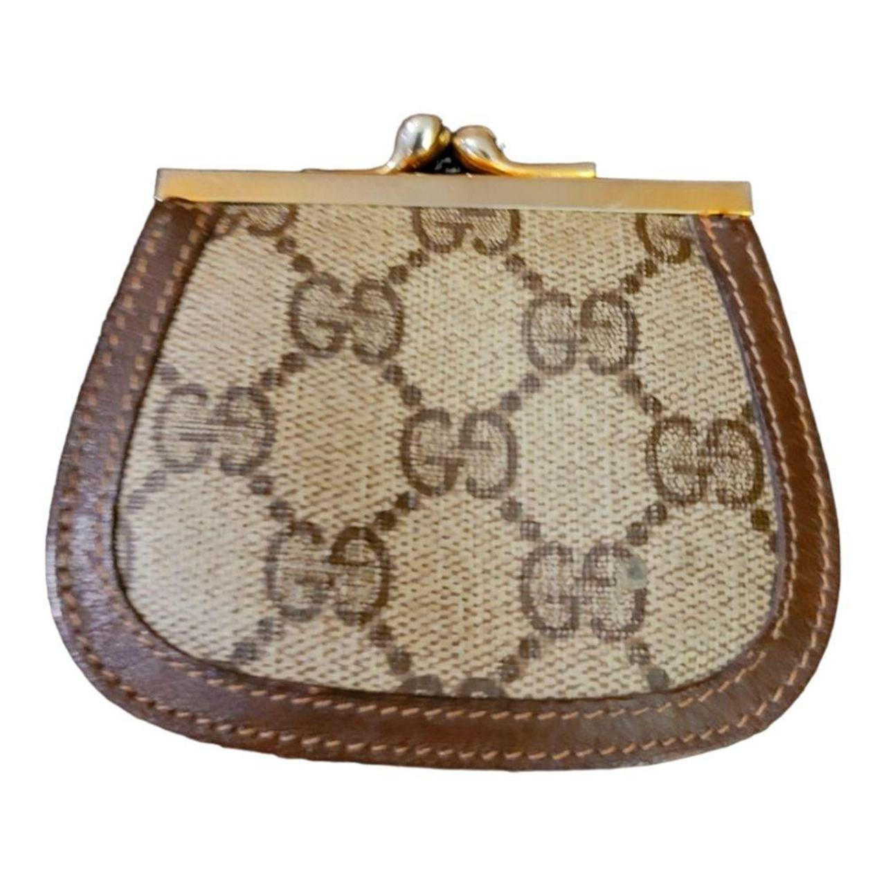 Vintage Gucci coin purse wallet. measures 3" x 3... Depop