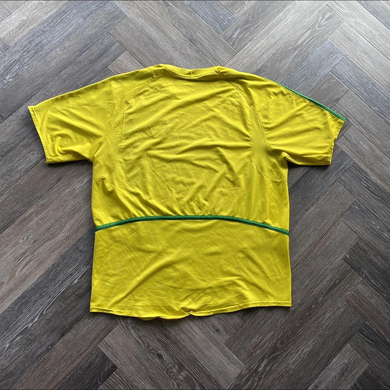 Nike Men's Yellow and Green T-shirt | Depop