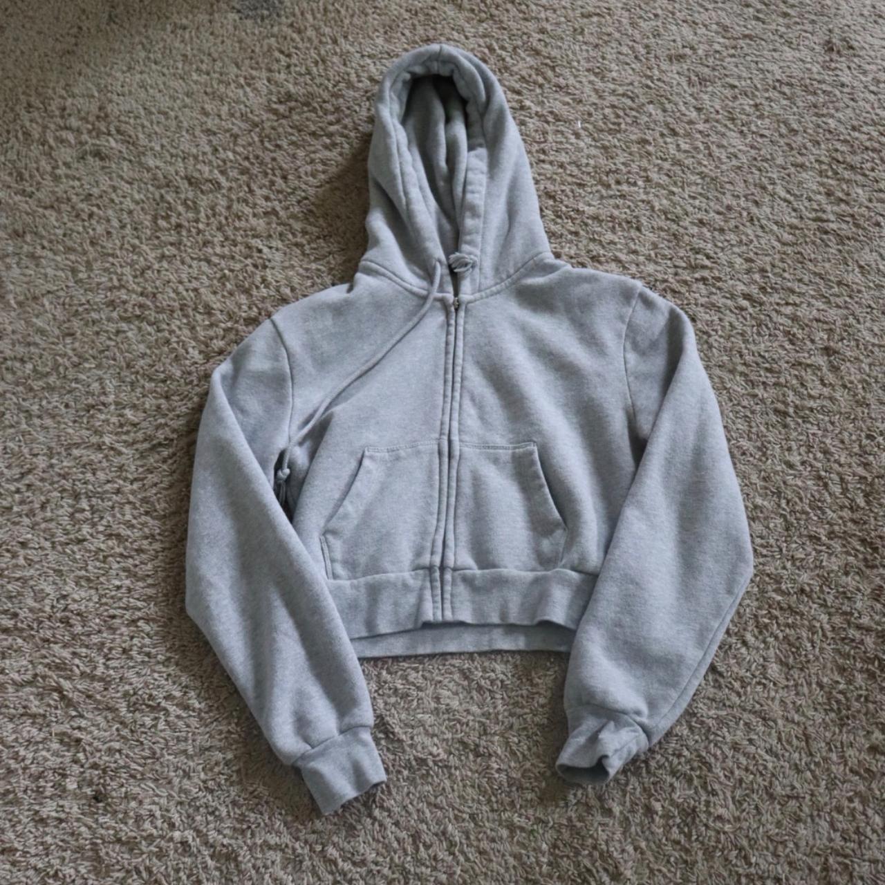 item listed by zar_thomas