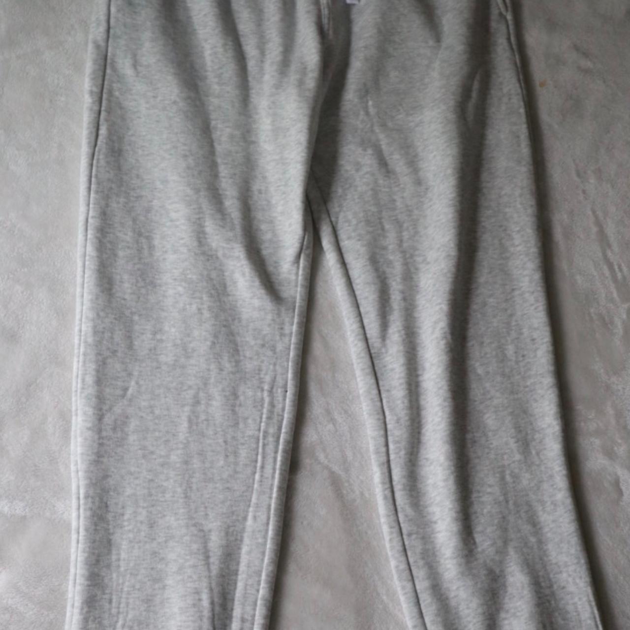 item listed by zar_thomas