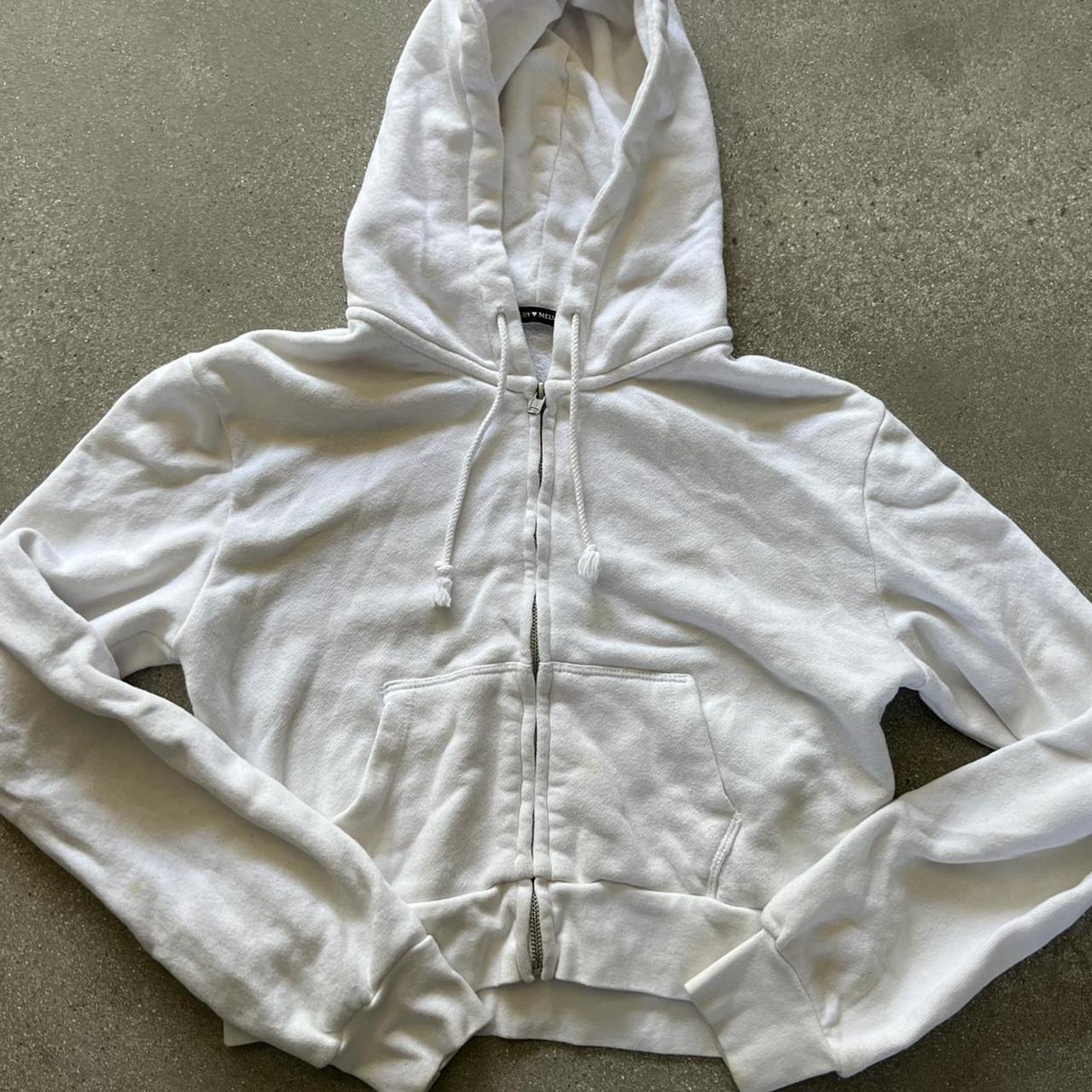 Brandy Melville Women's White Jumper Depop