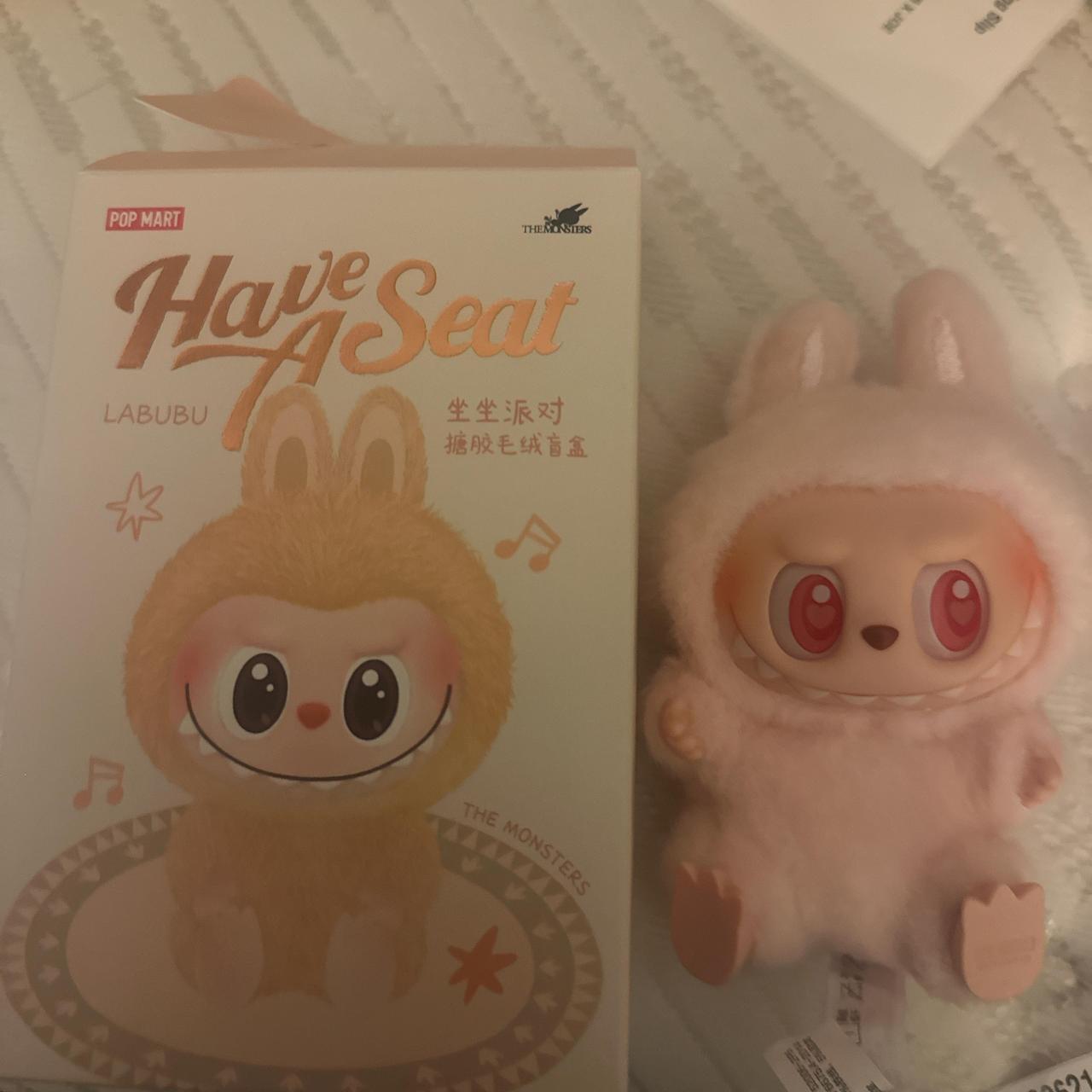 item listed by deannasclosetttt