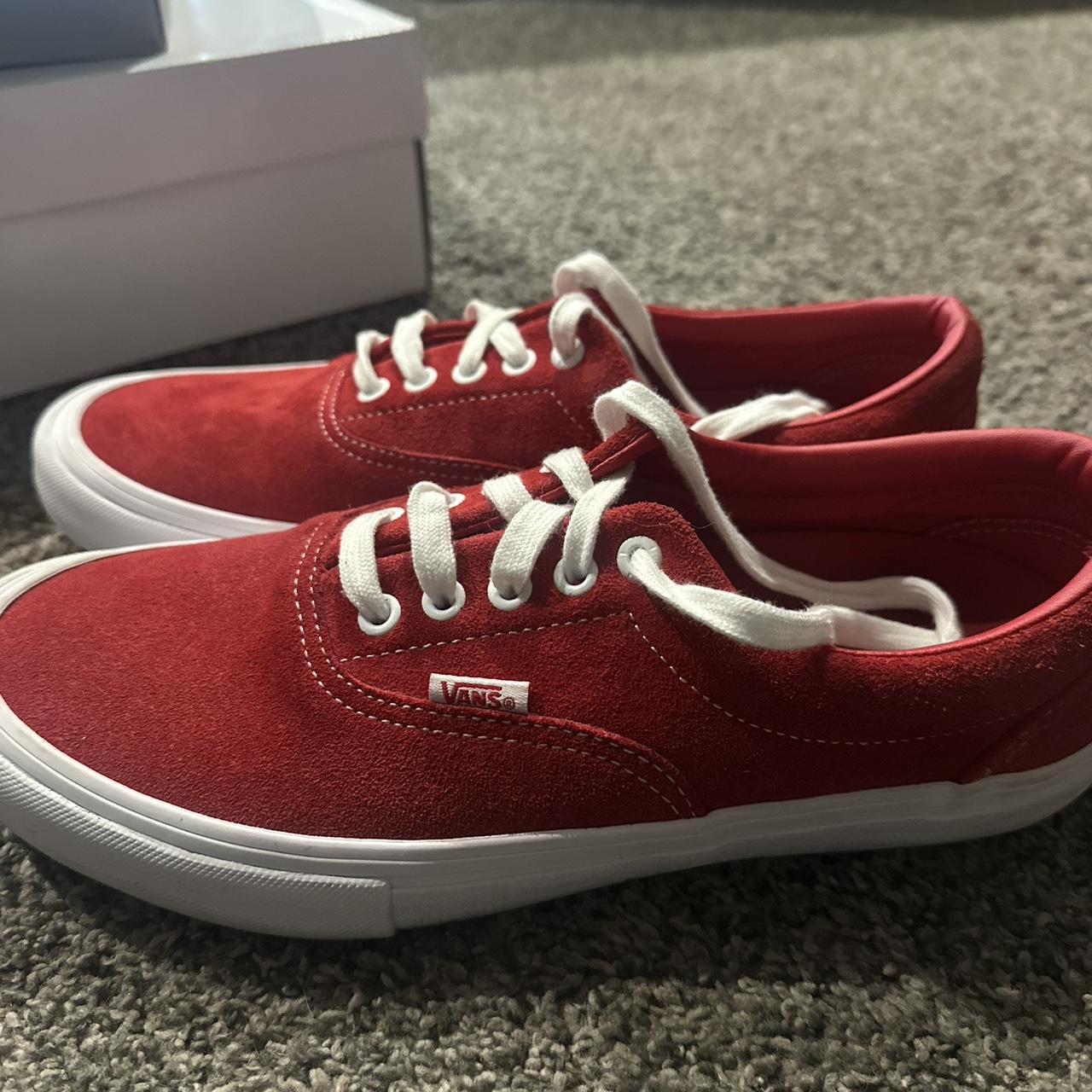 item listed by deannasclosetttt