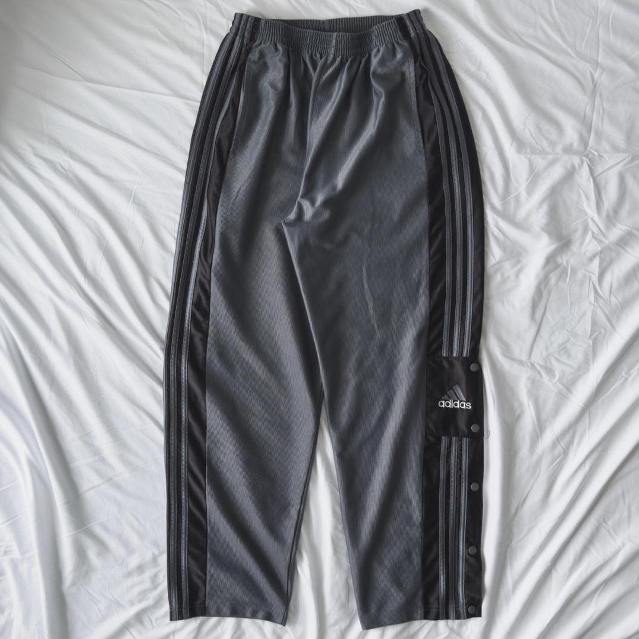 adidas Pants for men - Buy now at Boozt.com