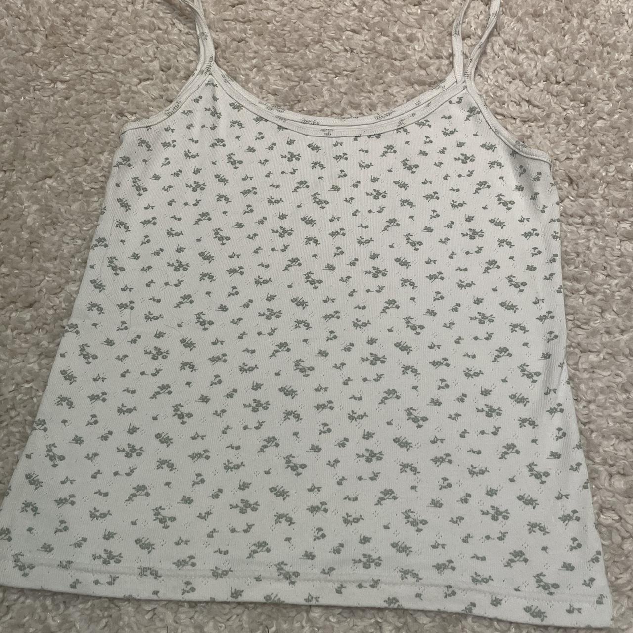 Green flowers tank top brandy Melville one size - Depop