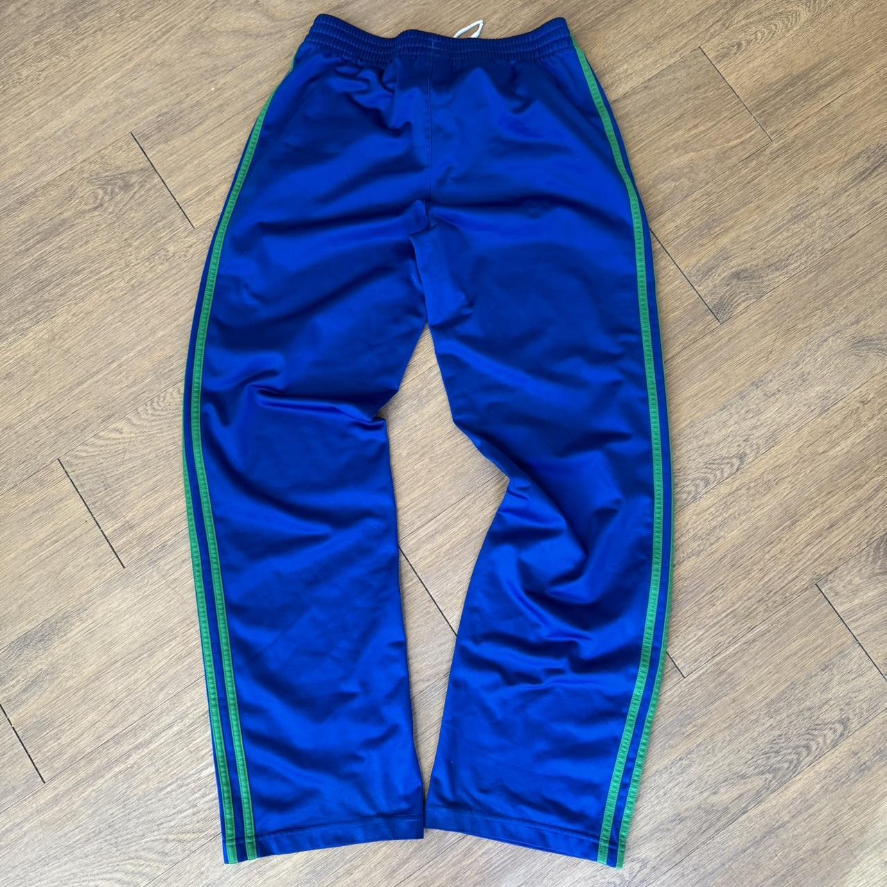 Y2K Adidas Sweatpants Seems to be like a - Depop