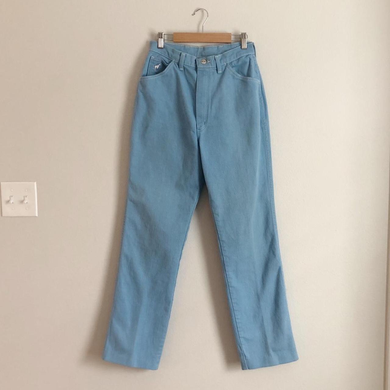 Vintage high rise Wrangler jeans. Straight leg fit.... - Depop