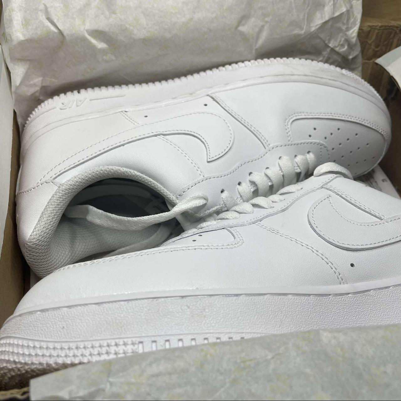 Nike Men's White Trainers | Depop