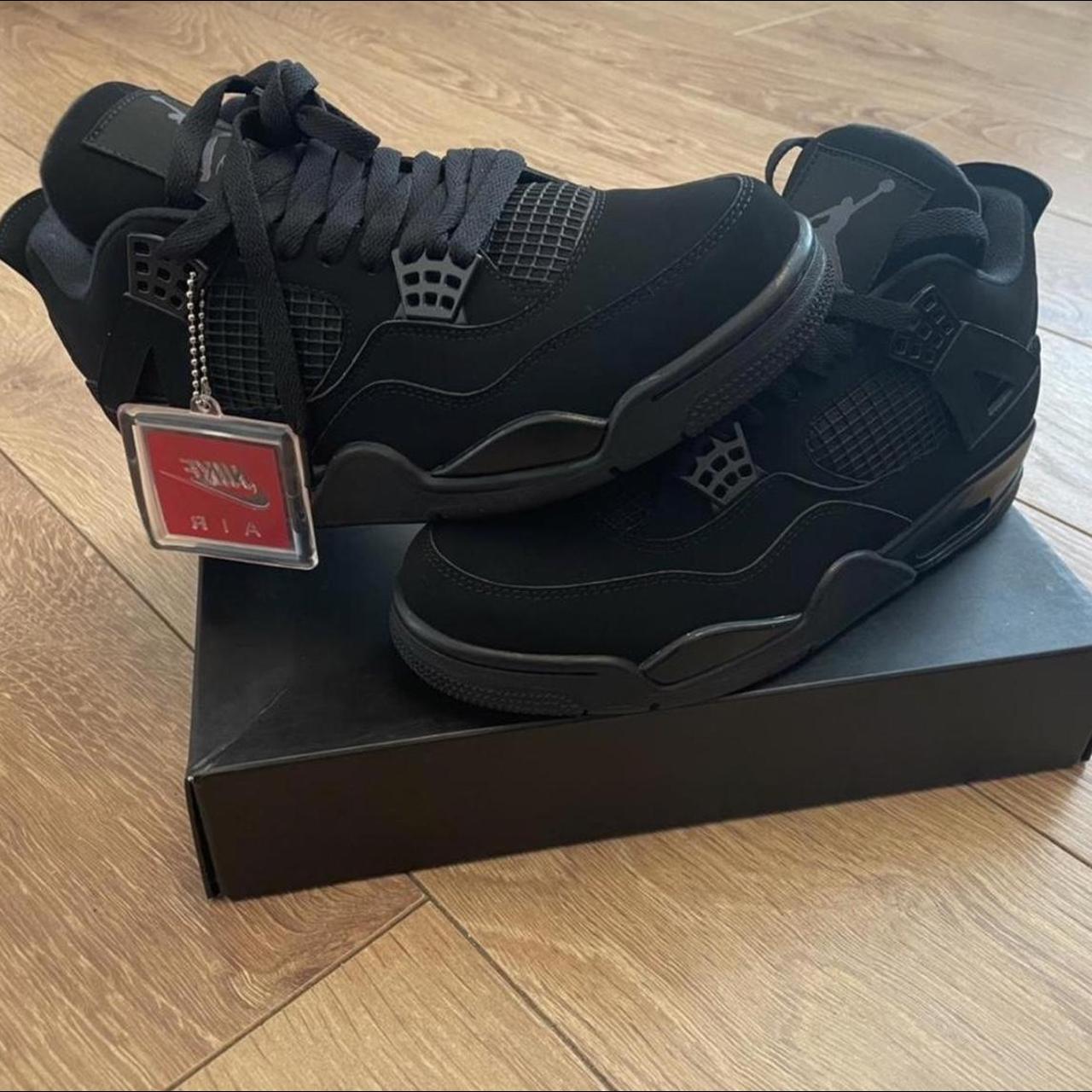 men black cat 4s