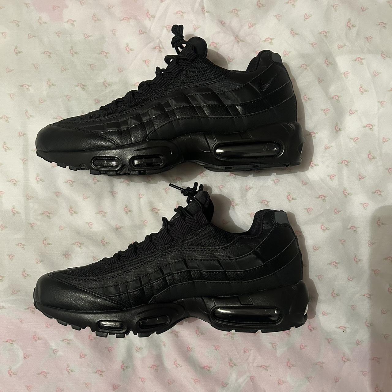 95 black nike