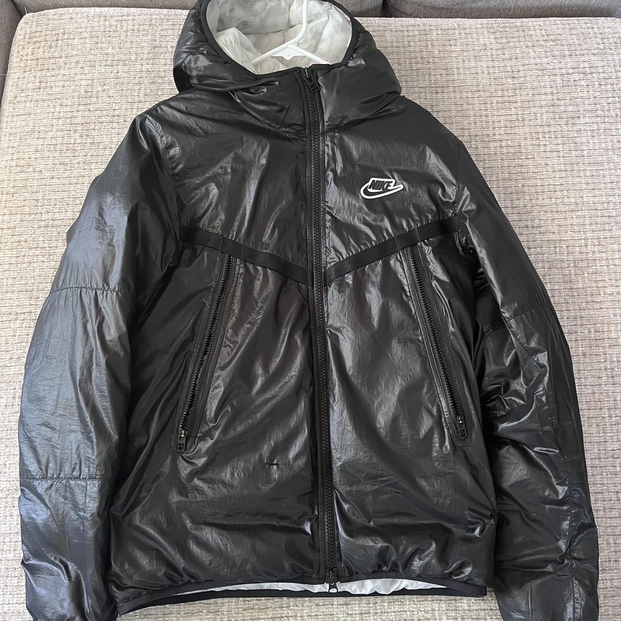 NIKE SPORTSWEAR SYNTHETIC FILL WINDRUNNER REPEL... Depop