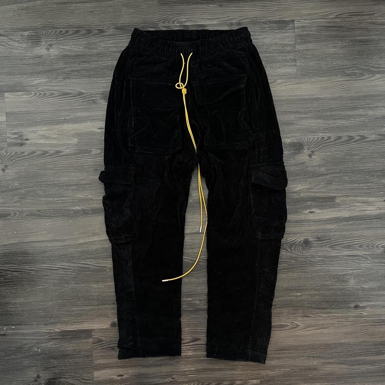 Mnml joggers store