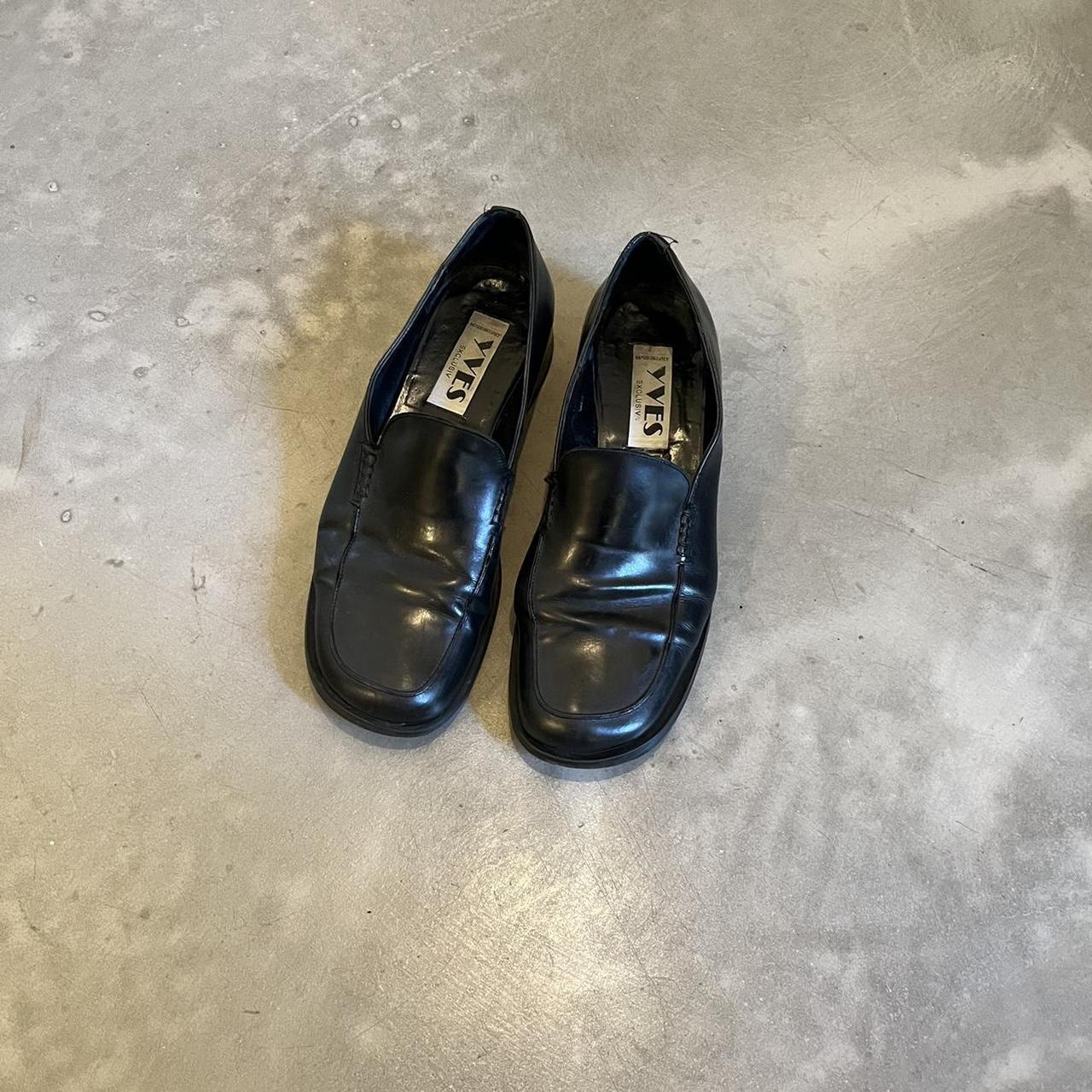 cute vintage leather loafers very comfy fits uk 5 (38) - Depop