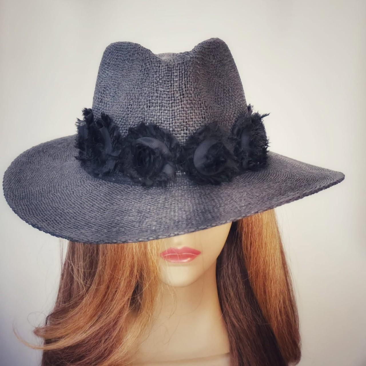 item listed by parttimebohemian